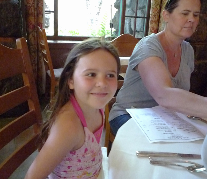 1000986_MicMad_AhwahneeDinRmYosemite